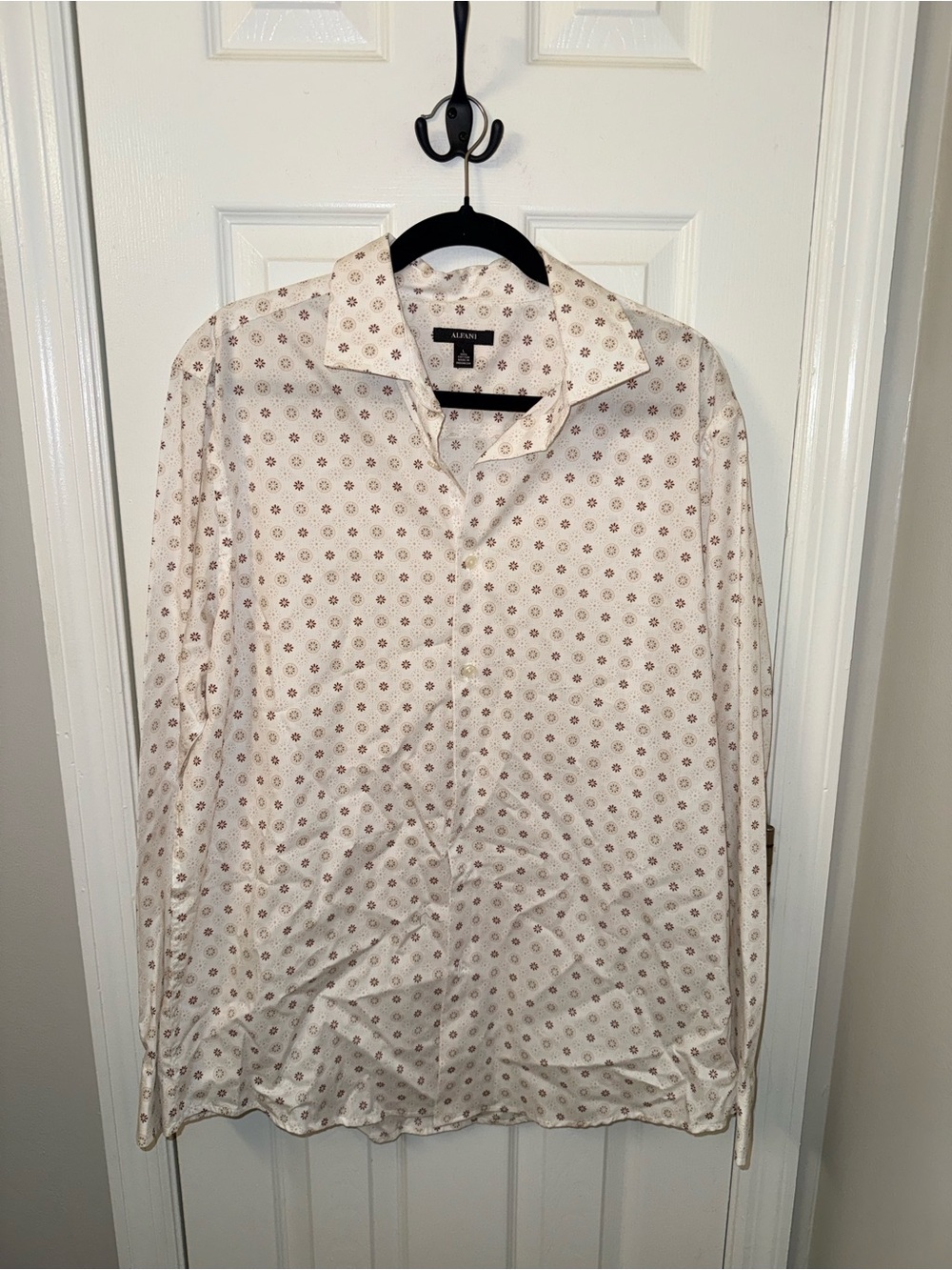 Alfani Men’s Button Down Shirt | Large | White Geometric Floral | NWT
